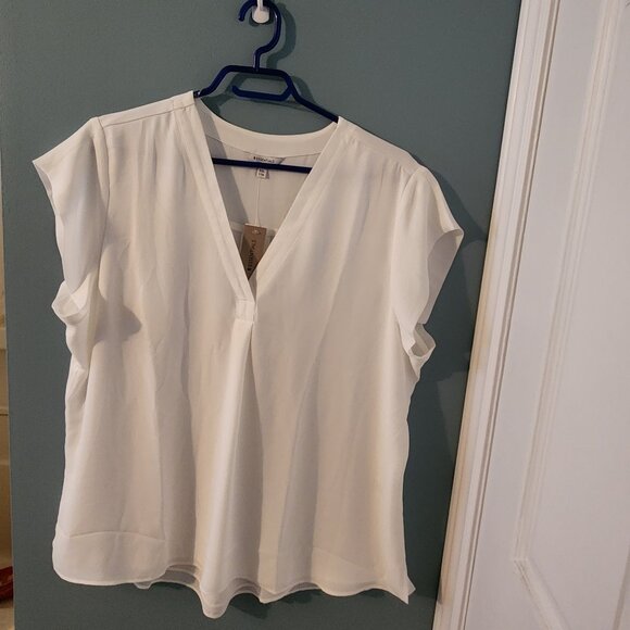 White Blouse, Cap Sleeves, Women's, Size XXL, NWT - Picture 1 of 3